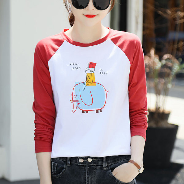 Bluza de toamna cu aplicatie pentru femei