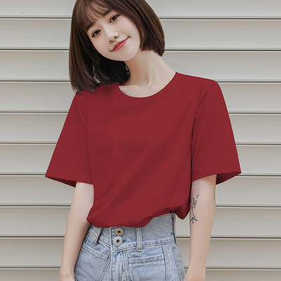 Απλό γυναικείο μπλουζάκι με οβάλ λαιμόκοψη