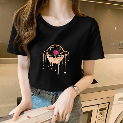 Γυναικείο μπλουζάκι με οβάλ ή spitz λαιμόκοψη - διαφορετικά prints