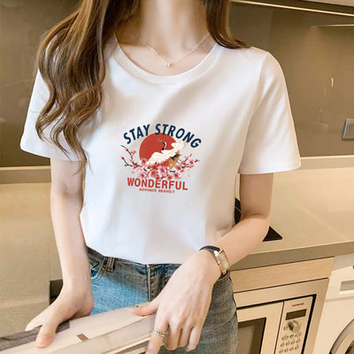 Γυναικείο μπλουζάκι με οβάλ ή spitz λαιμόκοψη - διαφορετικά prints