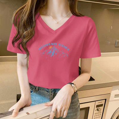 Γυναικείο t-shirt με στάμπα και λαιμόκοψη spitz