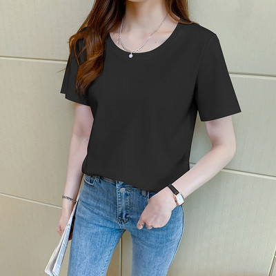 Απλό t-shirt με οβάλ λαιμόκοψη και κοντό μανίκι