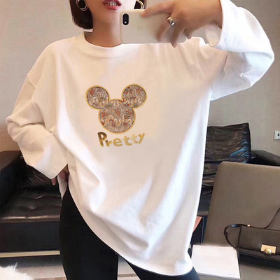 Γυναικεία φαρδιά μπλούζα με στρογγυλή λαιμόκοψη και απλικέ