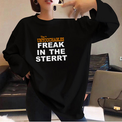 Γυναικεία φαρδιά μπλούζα με στρογγυλή λαιμόκοψη και απλικέ