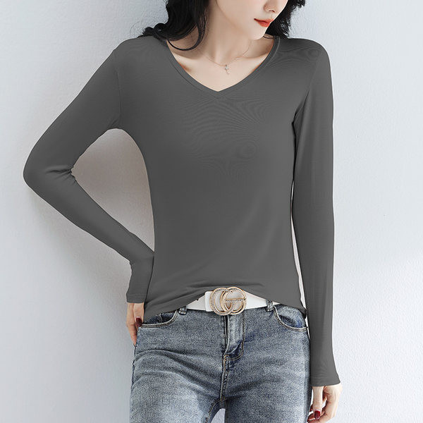 Moderna ženska jednobojna bluza sa špic izrezom