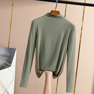 Μονόχρωμο λεπτό ζιβάνκο με μισό ψηλό γιακά