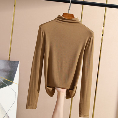 Μονόχρωμο λεπτό ζιβάνκο με μισό ψηλό γιακά