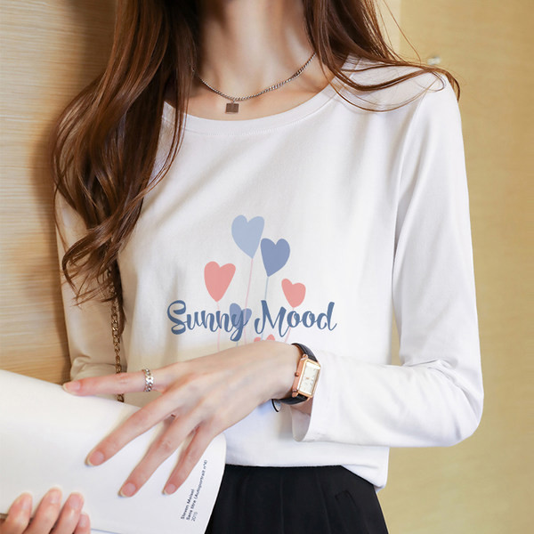 Bluză casual de damă cu decolteu oval și imprimeu