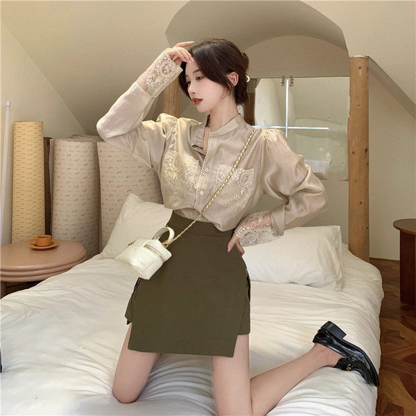 Ženska košulja s klasičnim ovratnikom i čipkom