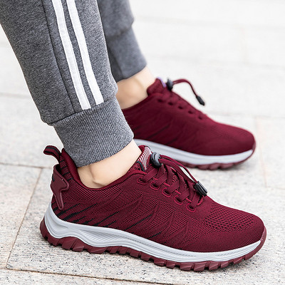 Γυναικεία sneakers από ύφασμα που αναπνέει με κορδόνια σε πολλά χρώματα