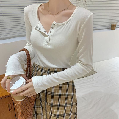 Γυναικεία μπλούζα με μακριά μανίκια λαιμόκοψη και κουμπιά