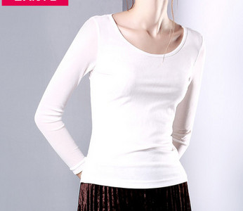 Γυναικεία μπλούζα με στρογγυλή λαιμόκοψη και μακριά μανίκια