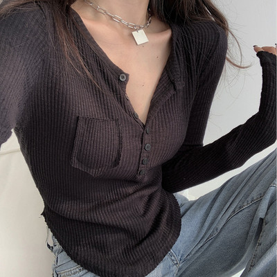 Γυναικεία κοτλέ μπλούζα με μακριά μανίκια, εφαρμοστό μοντέλο με κουμπιά