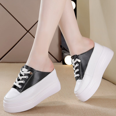 Γυναικεία μοντέρνα sneakers από οικολογικό δέρμα σε πλατφόρμα