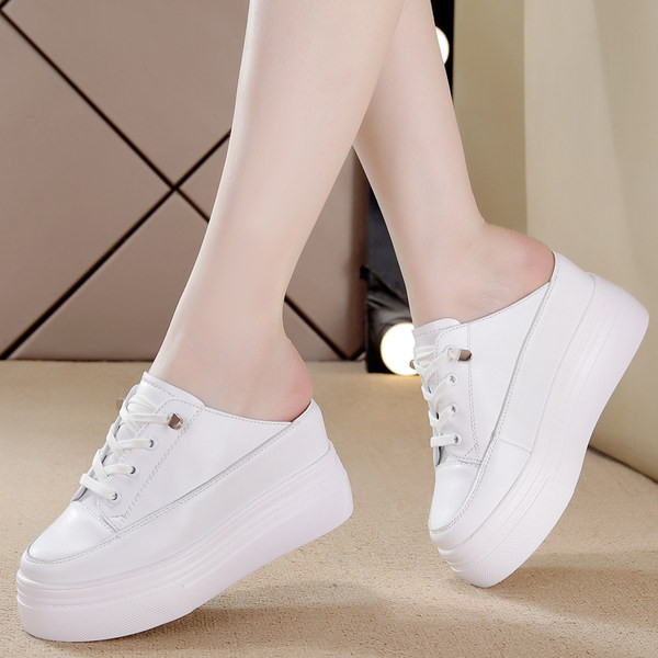 Γυναικεία μοντέρνα sneakers από οικολογικό δέρμα σε πλατφόρμα