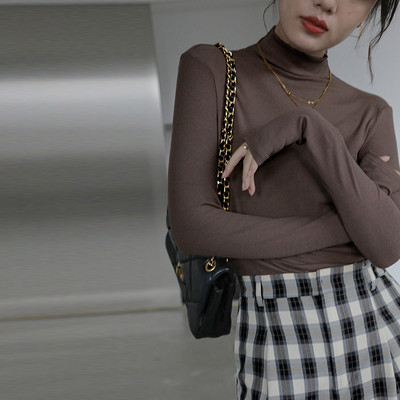 Bluză de damă din catifea cu mâneci lungi model uni