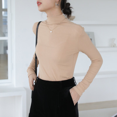 Bluză de damă din catifea cu mâneci lungi model uni