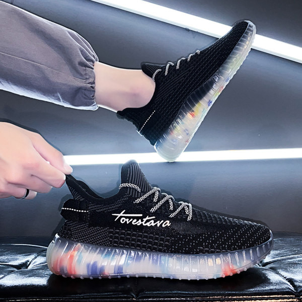 Värvilise tekstiilist tallaga meeste tossud