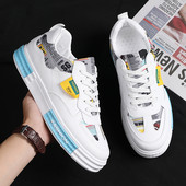 Novi model kožnih tenisica sa ravnim đonom u bijeloj i crnoj boji