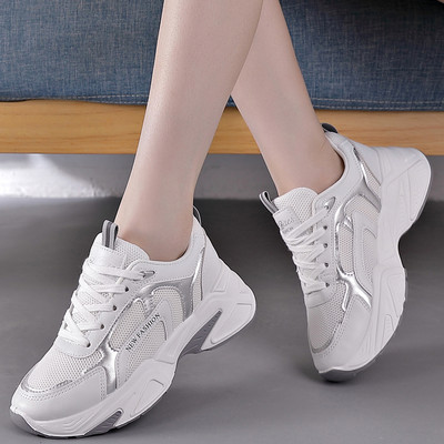 Praegused naiste kõrge kontsaga tossud võrguga