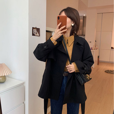 Moodne naiste mantli lühike ja pikk vööga mudel