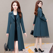 Palton de dama stilat model slim cu dantela