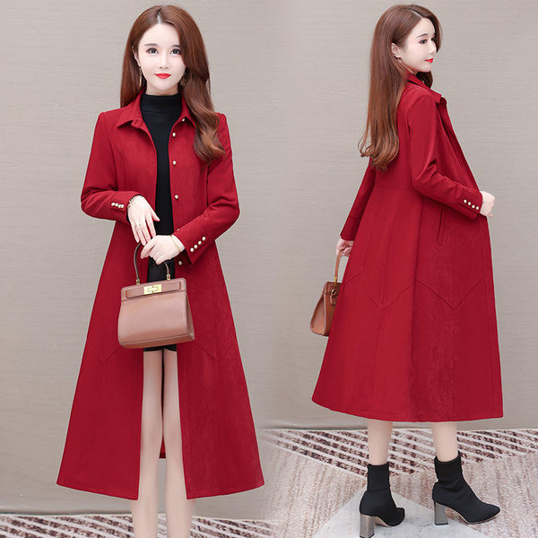 Ženski dugi kaput na gumbe i klasičnu kragnu - dvije boje