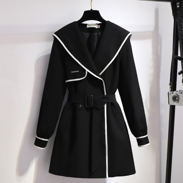 Ženski elegantni kaput s remenom u crnoj boji