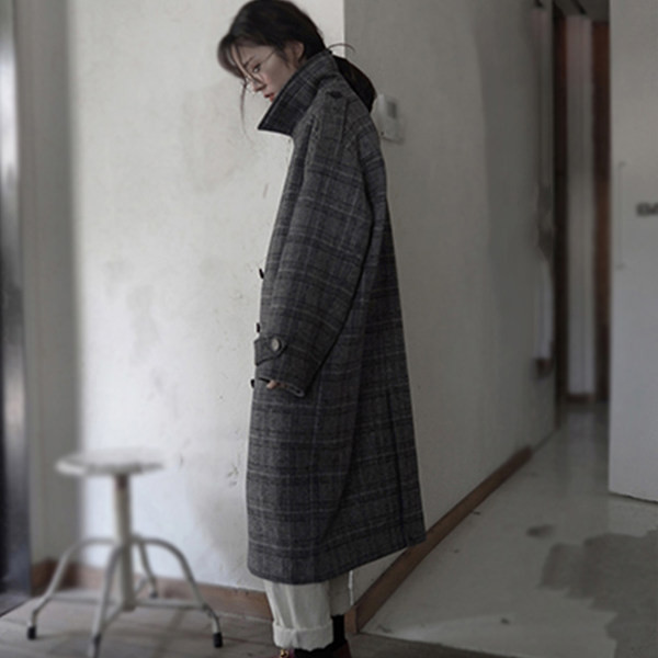 Palton lung de dama cu nasturi de culoare gri