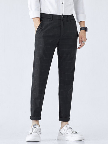 Σπορ-κομψό ανδρικό παντελόνι με τσέπες σε γκρι και μαύρο χρώμα