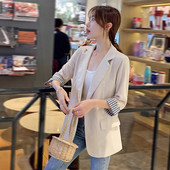 Lühike spits-kaelusega naiste mantel – kahte värvi