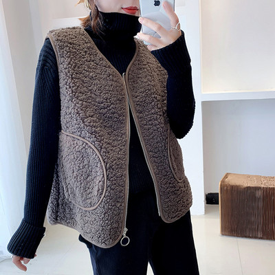 Uus mudel taskutega naiste plüüsist vest