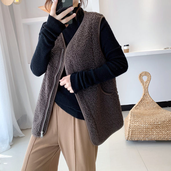 Uue mudeli naiste plüüsvest V-kaelusega