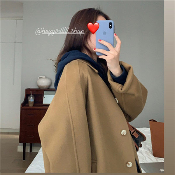 Palton de dama model larg cu nasturi