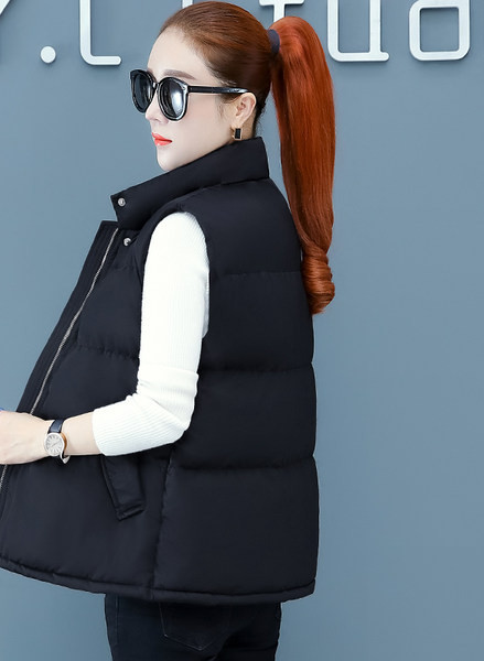 Vesta casual dama cu guler inalt si fermoar si nasturi