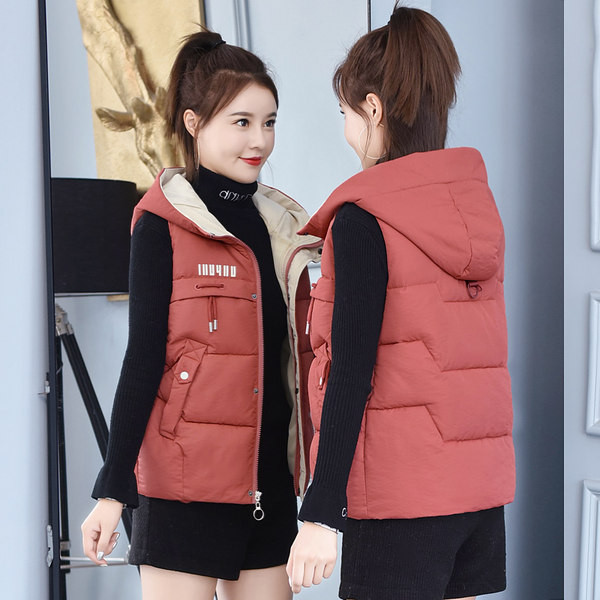 Vestă de zi cu zi scurtă cu glugă și inscripție pentru femei