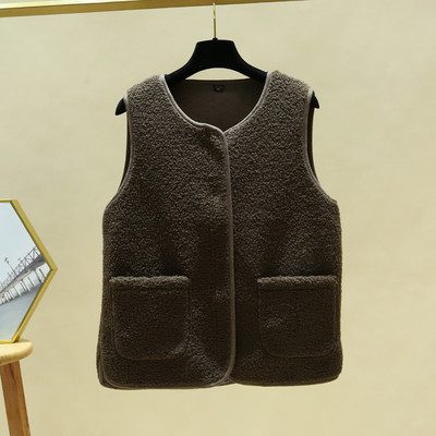 Vestă de pluș de damă cu buzunare și decolteu oval