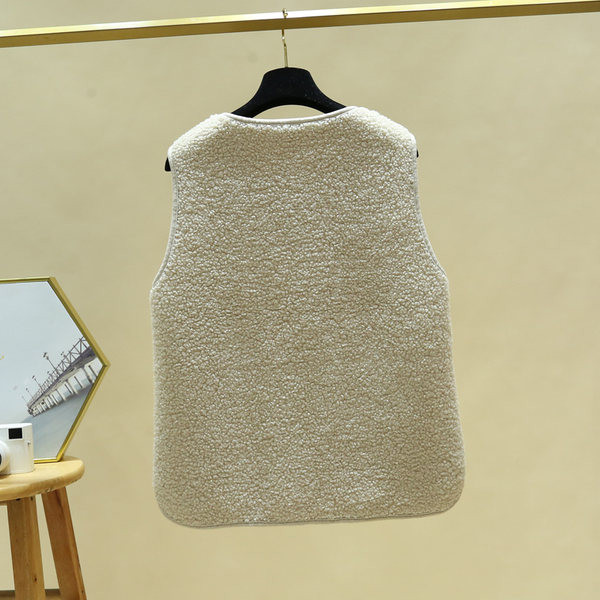 Vestă de pluș de damă cu buzunare și decolteu oval