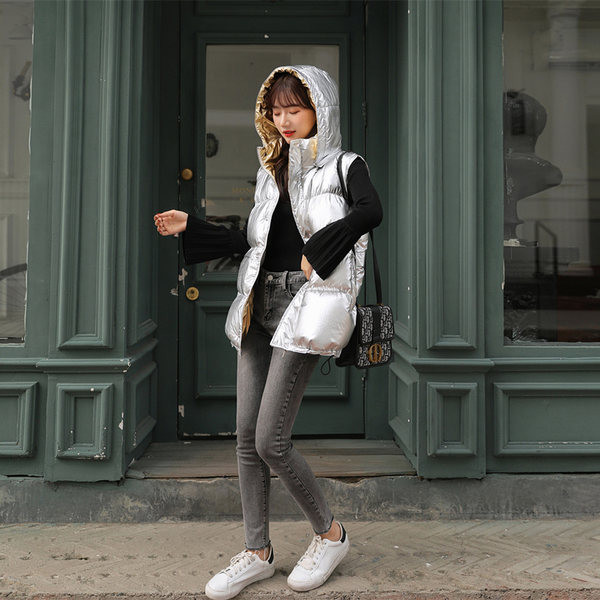 Vesta toamna-iarna cu gluga si fermoar