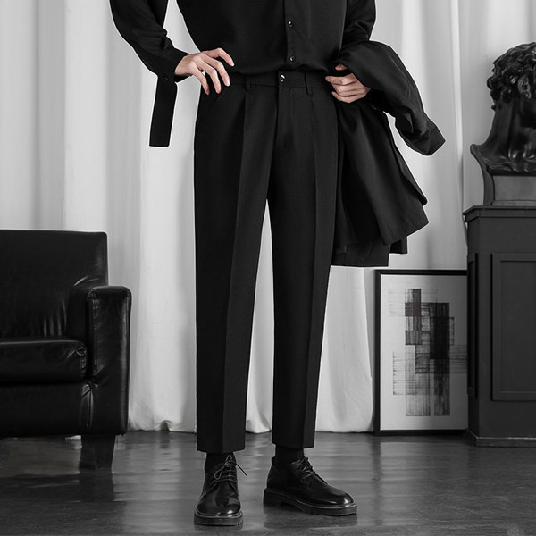 Pantaloni de barbati sport-eleganti, model drept cu lungimea de 9/10