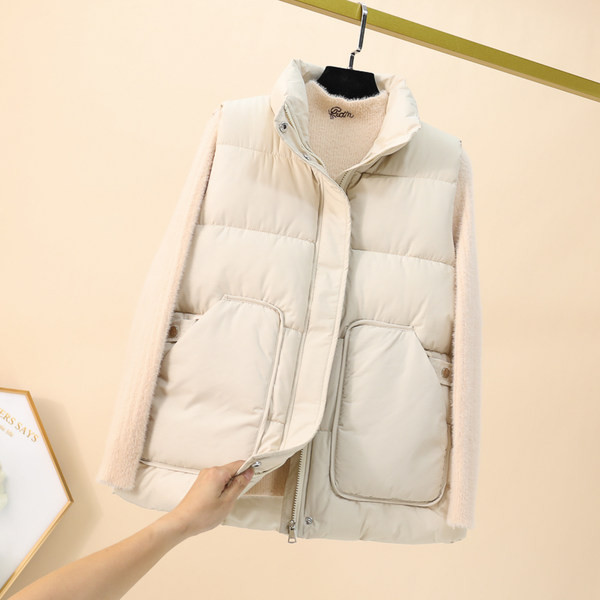 Vesta de dama toamna-iarna cu buzunare si fermoar si nasturi