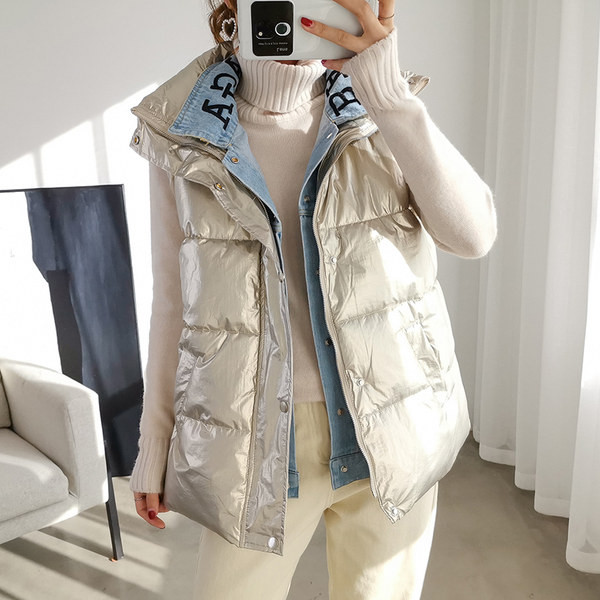 Vesta de dama cu guler inalt nasturi si buzunare