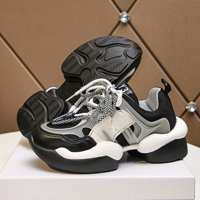 Adidasi moderni de dama cu talpa aspra si silicon