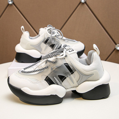 Adidasi moderni de dama cu talpa aspra si silicon