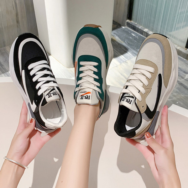 Tenisi actuali din piele artificială cu inscripție pentru femei