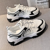 Γυναικεία sneakers σε δύο χρώματα με πλέγμα και επίπεδη σόλα
