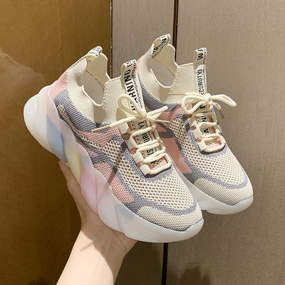 Casual γυναικεία sneakers από πλέγμα και σόλα σιλικόνης