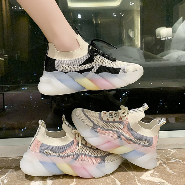 Casual γυναικεία sneakers από πλέγμα και σόλα σιλικόνης