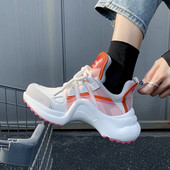 Σύγχρονο γυναικείο sneakers  κλασικό μοντέλο σε δύο χρώματα