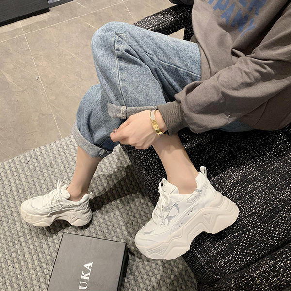 Ležerne ženske tenisice jednobojni model s visokim ravnim potplatom